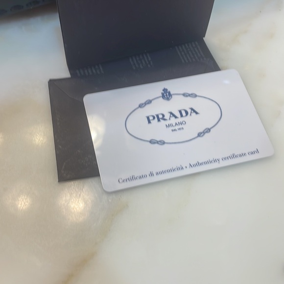 Prada (authentic) city calf double zip tote - Picture 10 of 11